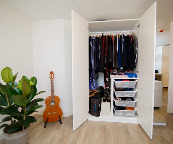 Wardrobe Buying Guide : 8 Things to Consider Before Buying a Wardrobe