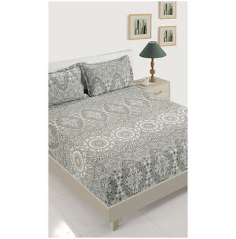 144 TC Motifs Print Cotton XL Bed Sheet With 2 Pillow Covers - Multicolour